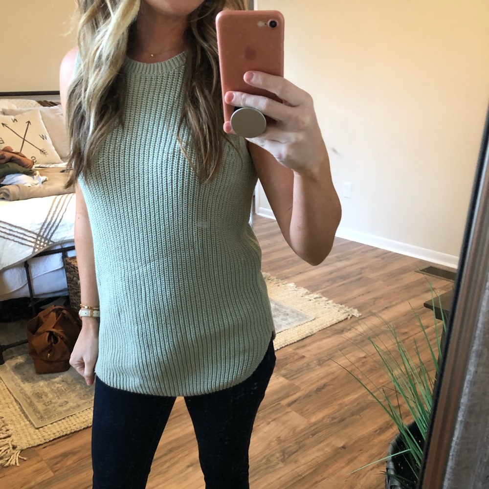 Sleeveless sweater